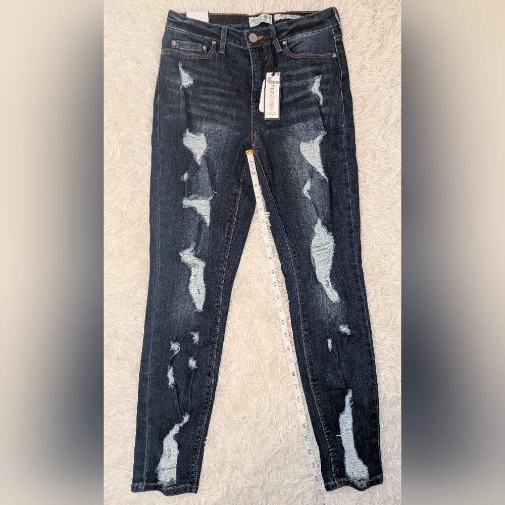 Indigo Rein Juniors distressed jeans, size 9